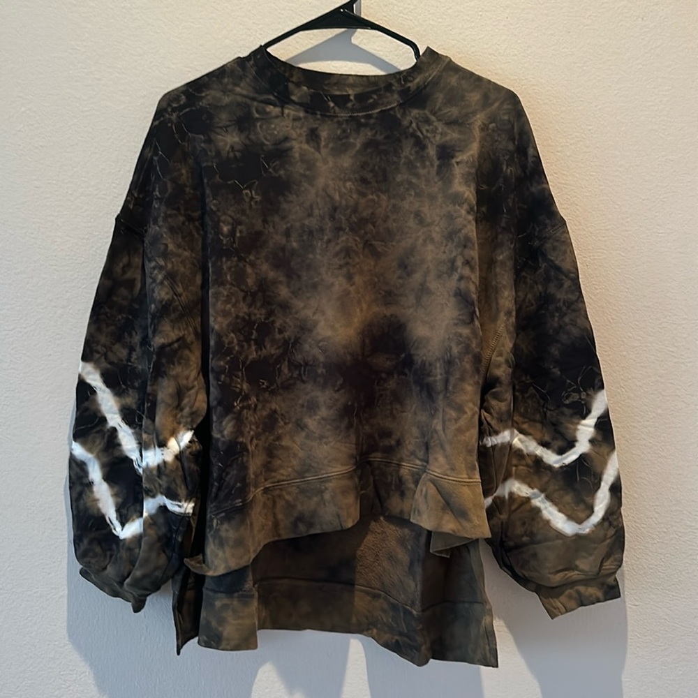 NWOT Electric & Rose tie dye Neil sweatshirt // Size Small